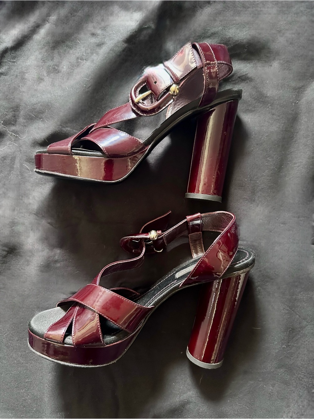 Burberry Patent Leather Platform Heel Sandals - Burgundy